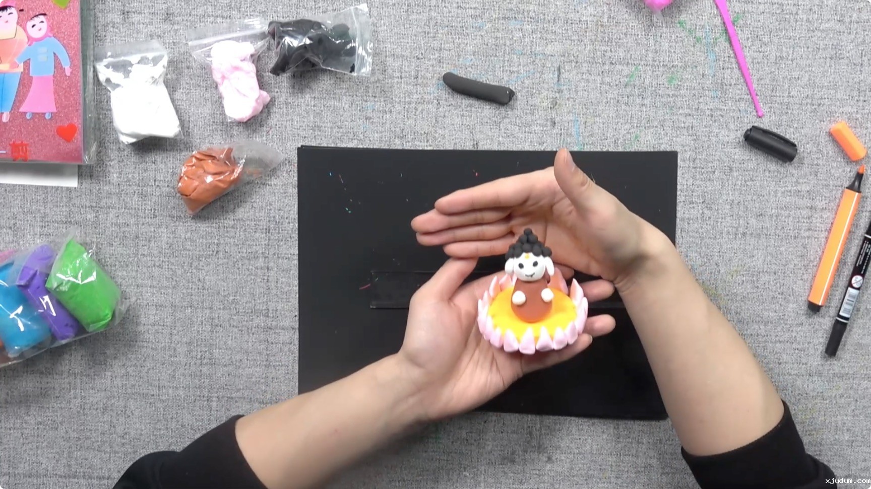 1703645575612088.jpg 图3:手工环节.jpg